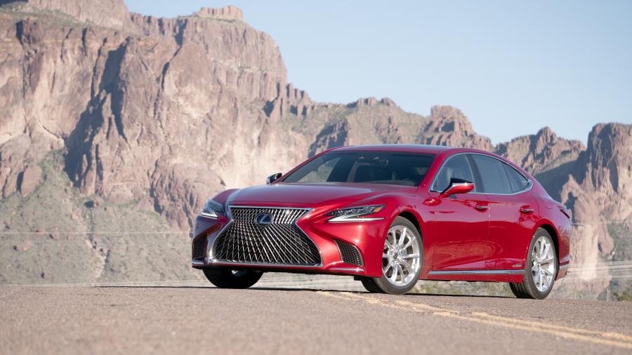  Lexus LS500h 2017 года  (NA) (фото 27 из 40)